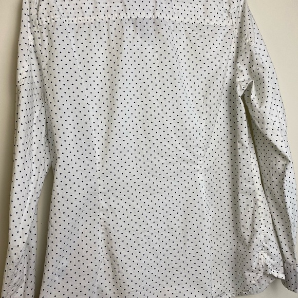 Hilfiger Button Down, Relax Fit, Collard w/Pocket, Roll Up Sleeves, Sz Large - Picture 9 of 13